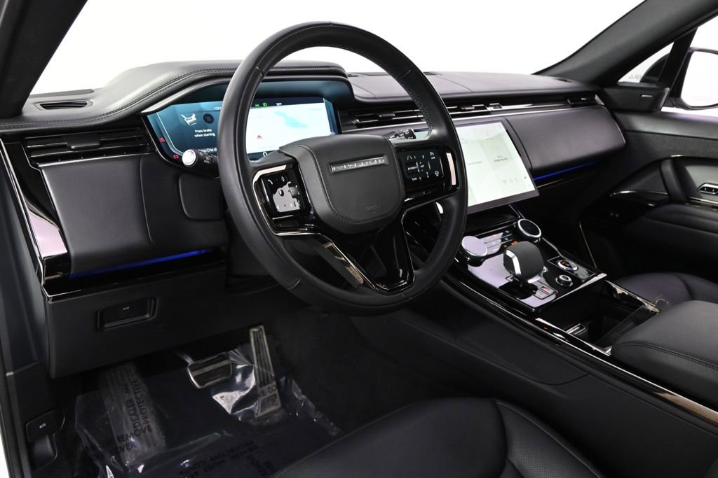 Used 2023 Land Rover Range Rover Sport SE Dynamic image 12