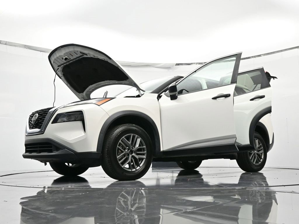 Used 2021 Nissan Rogue S image 47