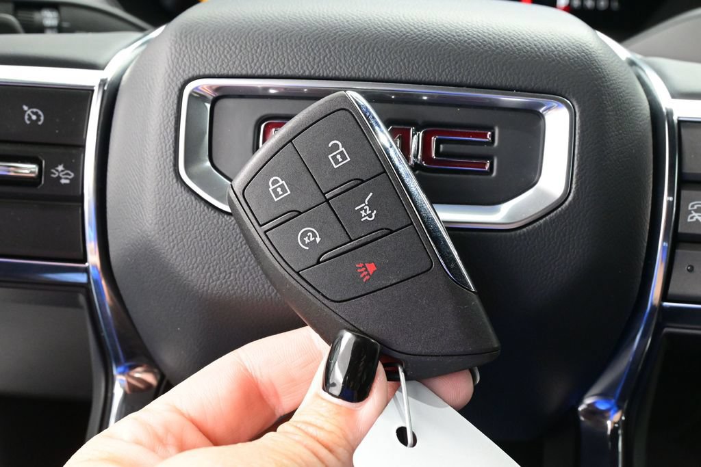 New 2026 GMC Acadia Elevation w/ Black Edition AWD/4WD image 29
