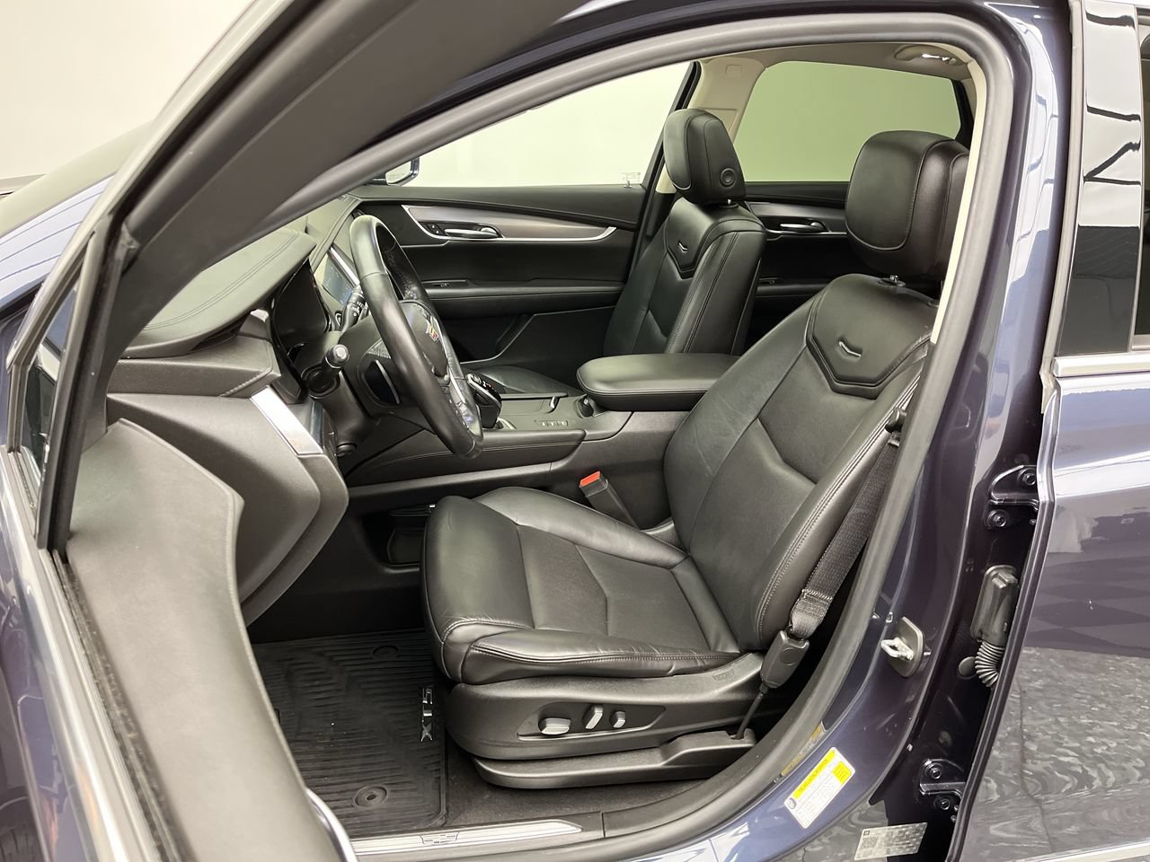 Used 2019 Cadillac XT5 Luxury AWD/4WD image 10