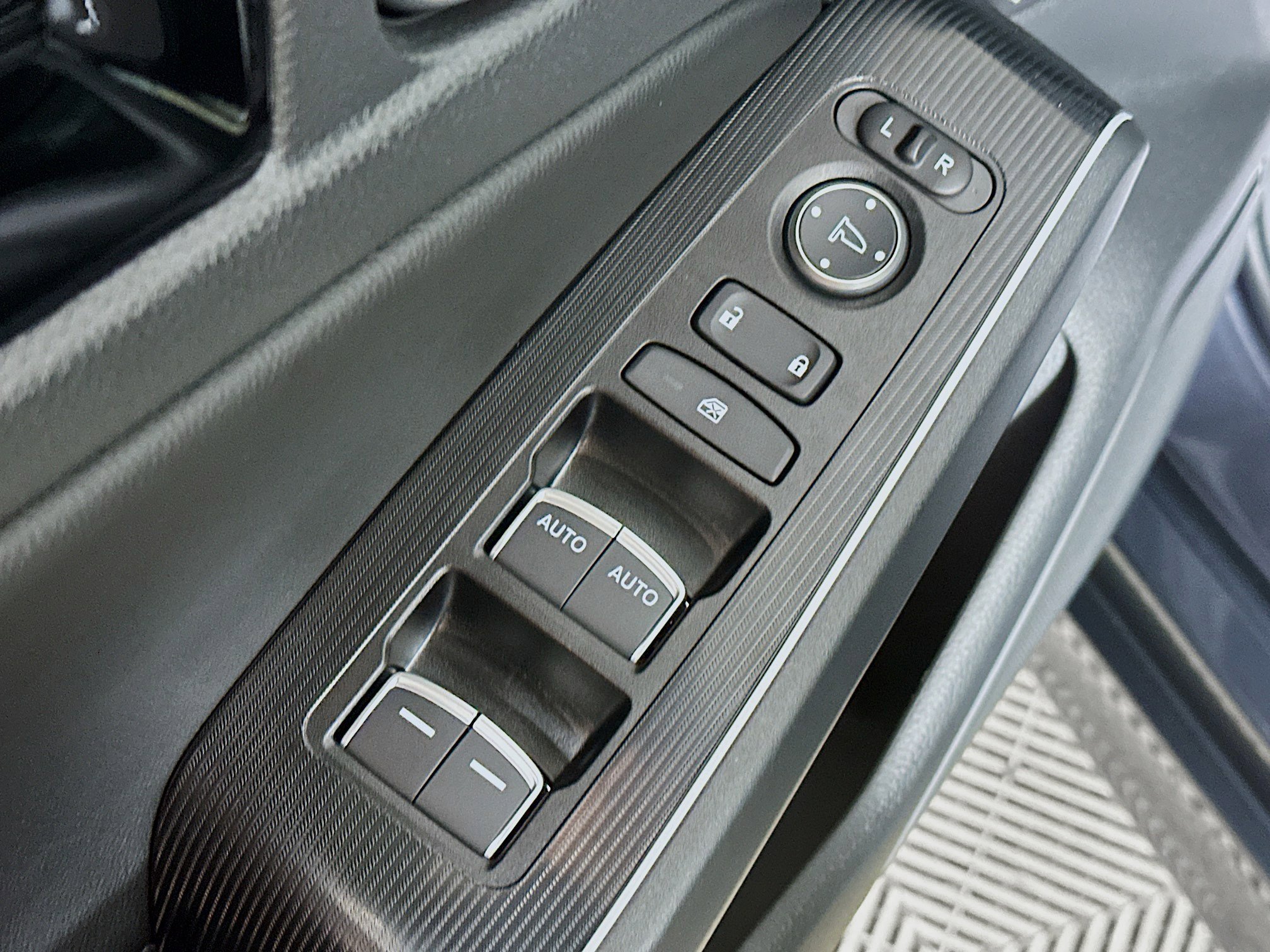 Certified 2025 Honda Civic Sport Touring image 18