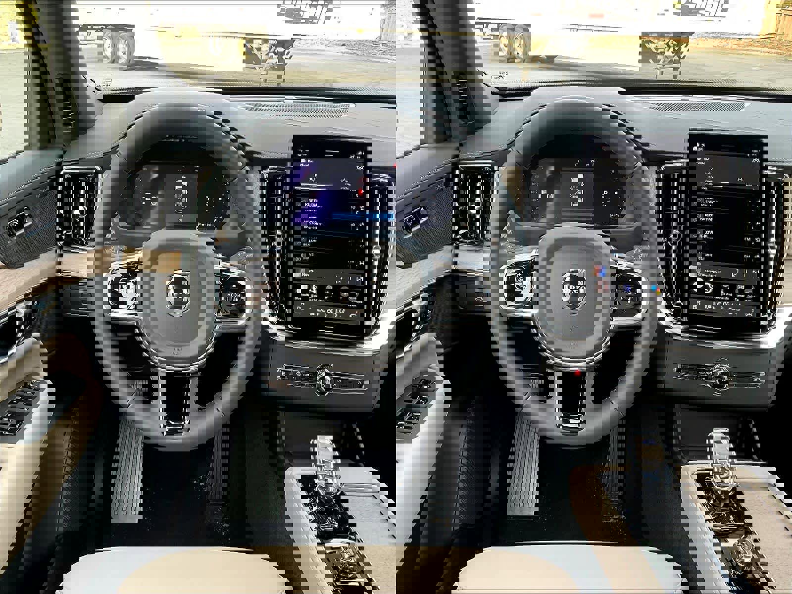 New 2026 Volvo XC90 B5 Plus w/ Protection Package AWD/4WD image 15