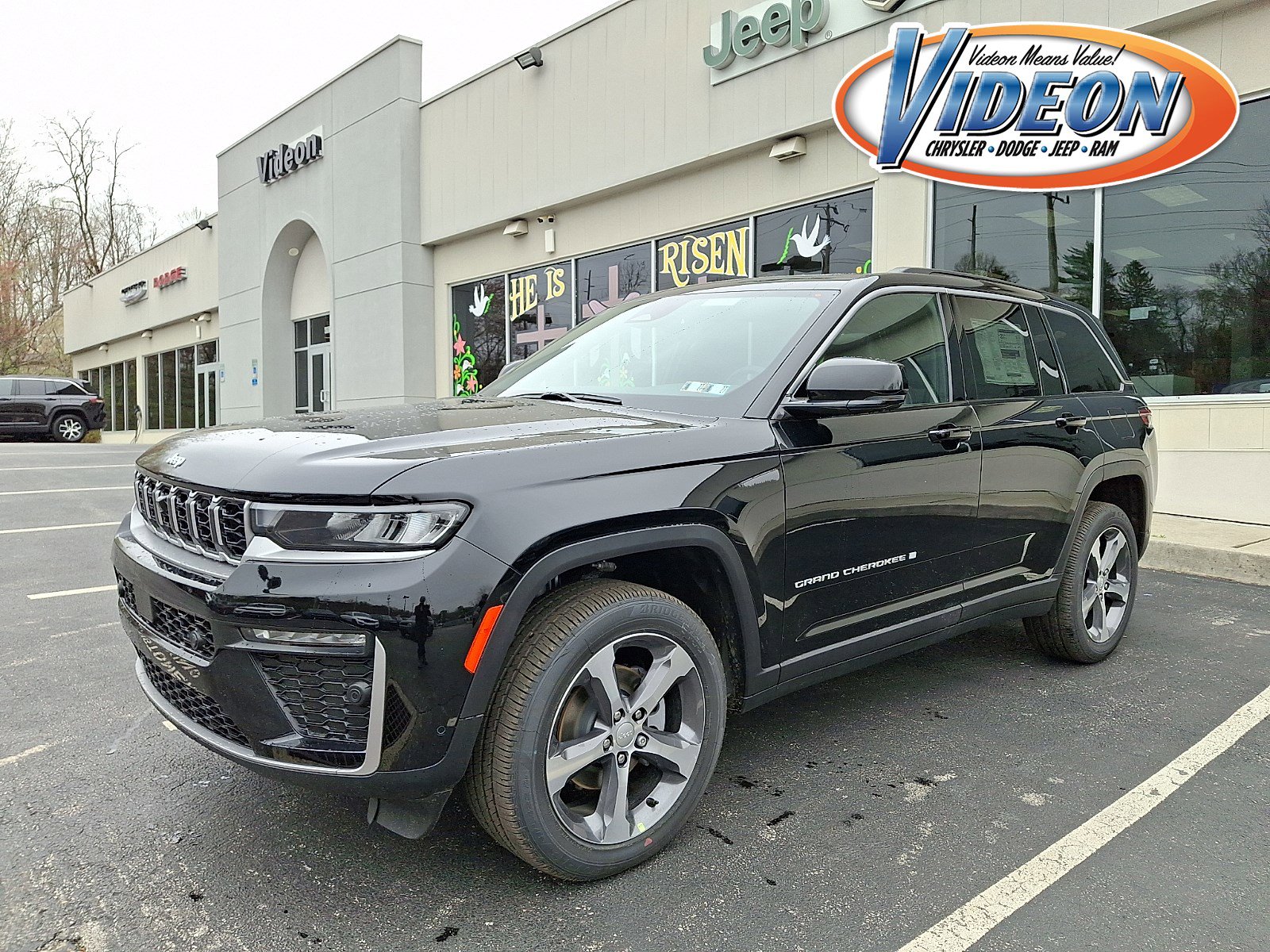 New 2026 Jeep Grand Cherokee Limited w/ Luxury Tech Group II