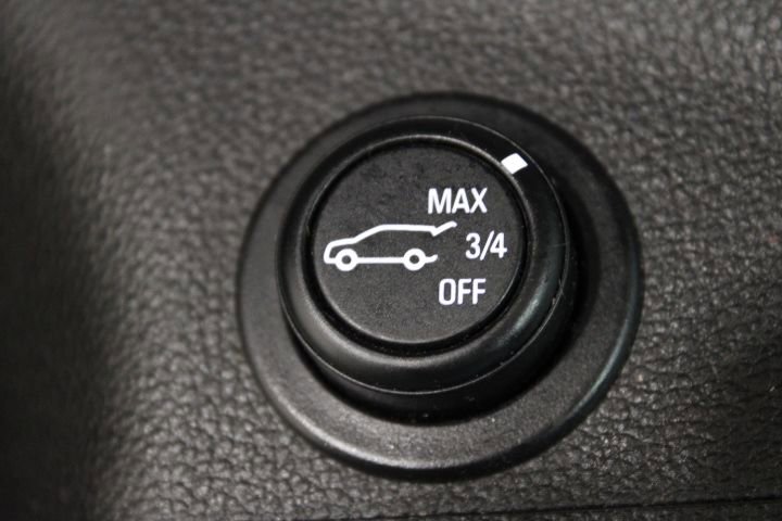 Used 2018 Buick Envision Essence image 17