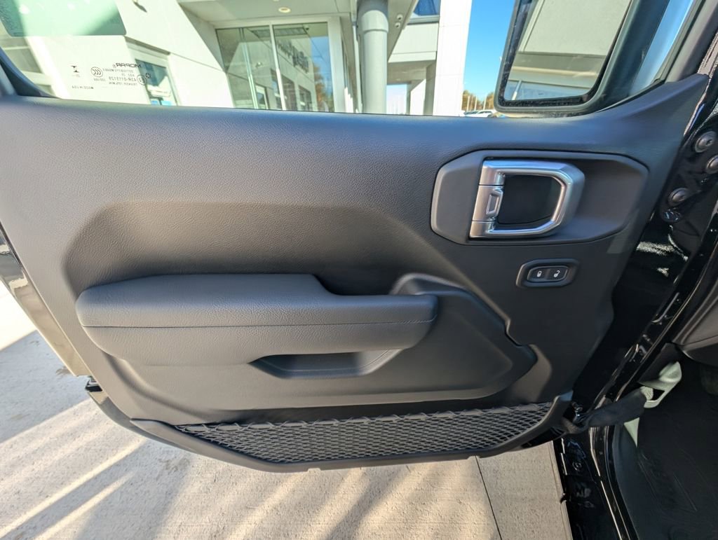 New 2026 Jeep Wrangler Sport AWD/4WD image 36
