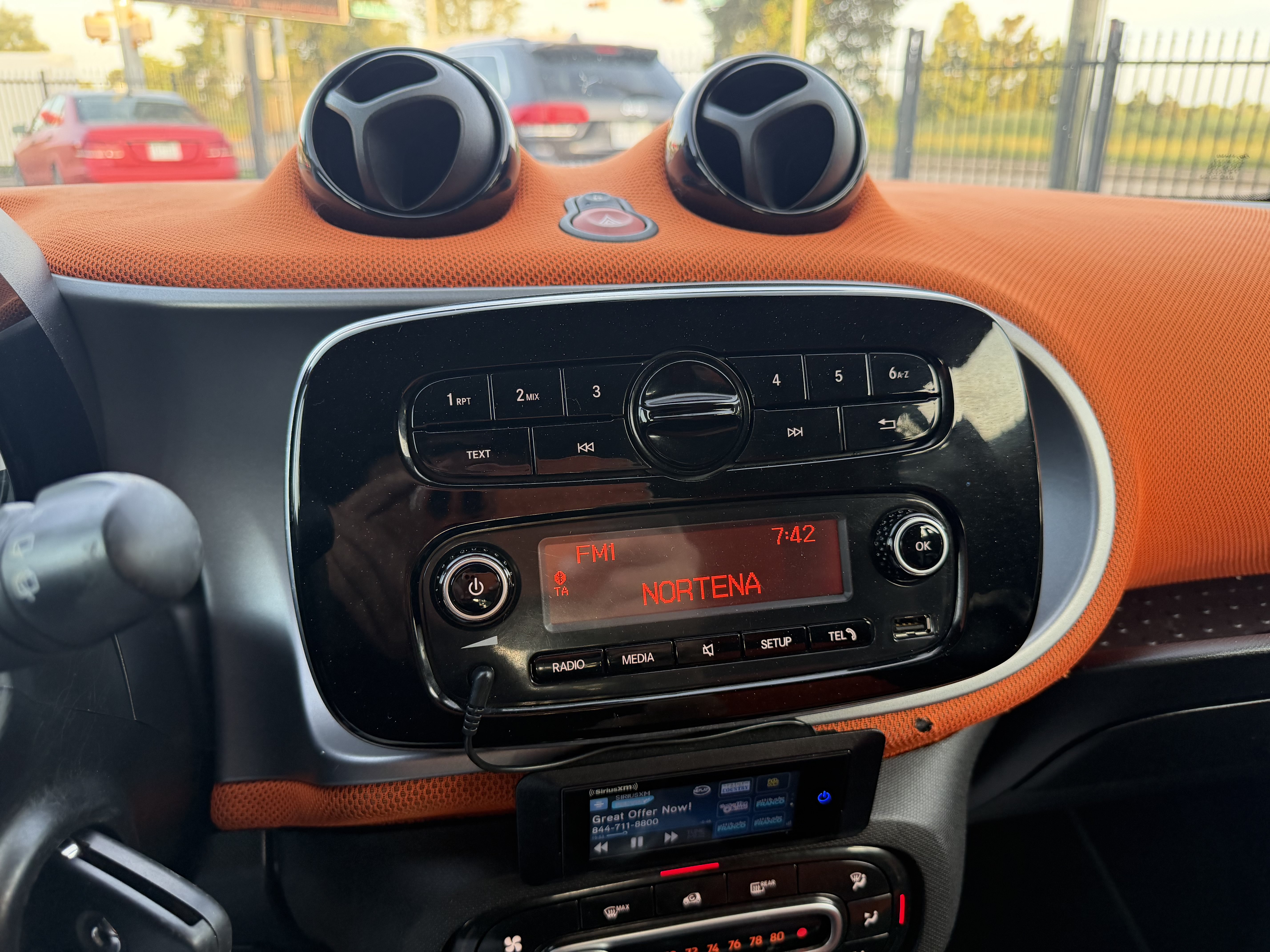Used 2016 smart fortwo passion RWD image 25