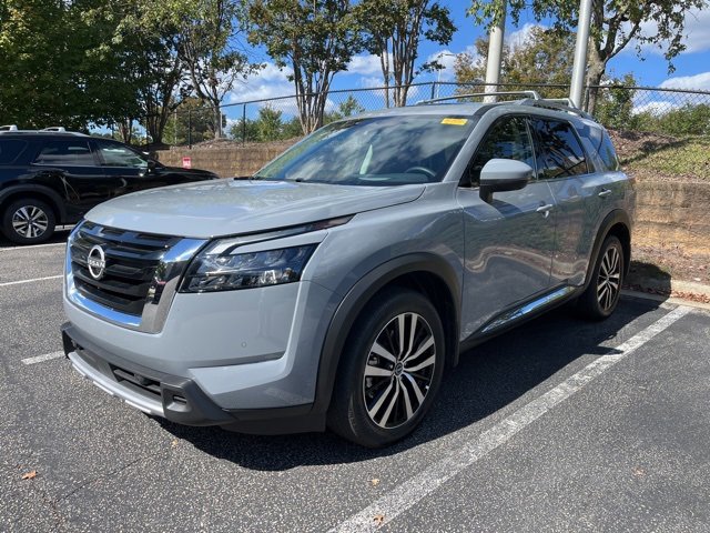 Certified 2025 Nissan Pathfinder Platinum