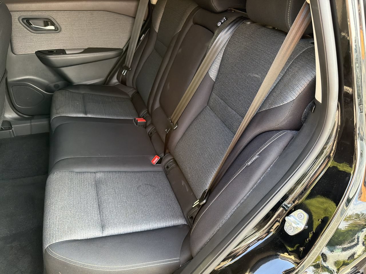 Certified 2023 Nissan Rogue SV FWD image 18