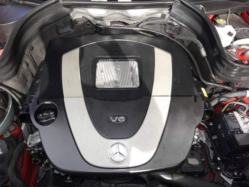Used 2010 Mercedes-Benz GLK 350 2WD image 26