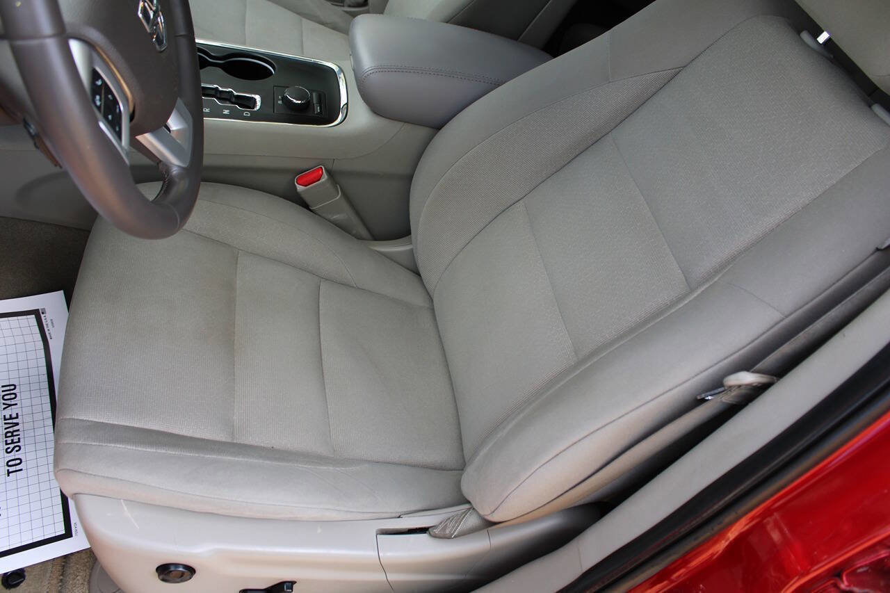 Used 2011 Dodge Durango Crew w/ Entry Nav/Commuter Group AWD/4WD image 17