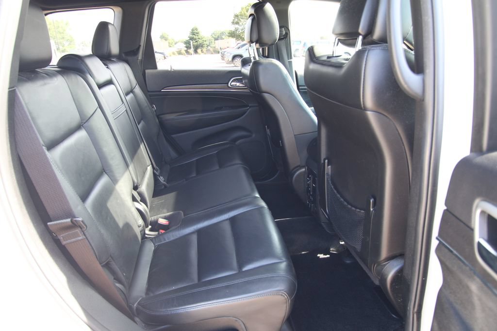 Used 2018 Jeep Grand Cherokee Limited AWD/4WD image 9