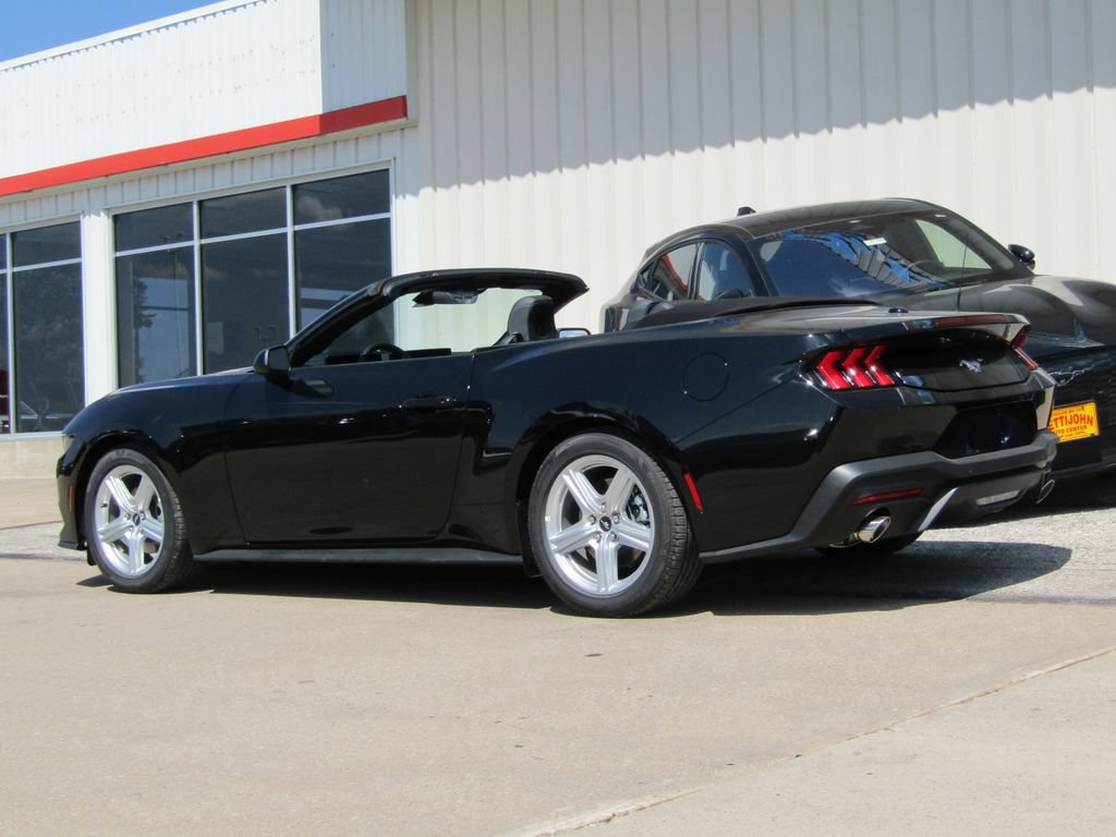 New 2026 Ford Mustang Convertible RWD image 5