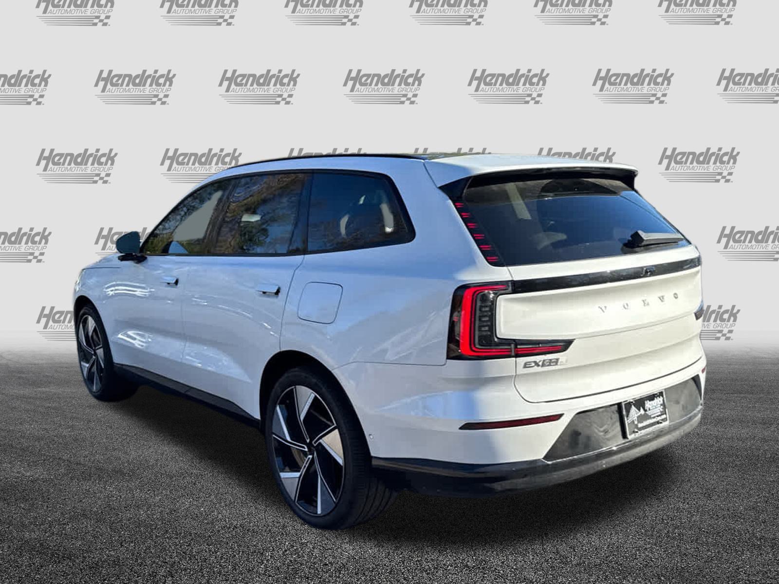 Certified 2025 Volvo EX90 Ultra image 8