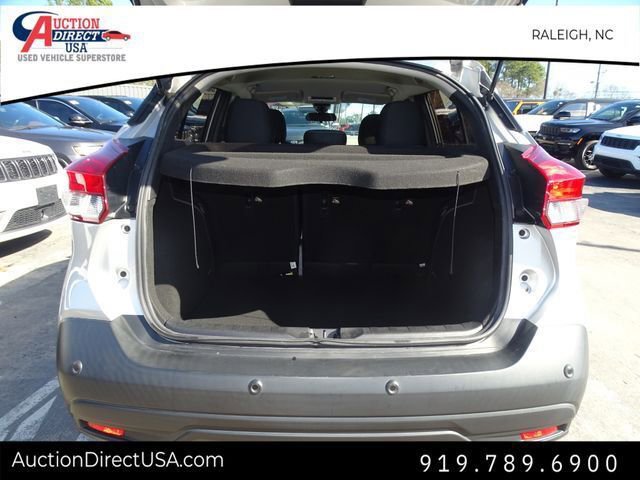 Used 2020 Nissan Kicks SV image 12