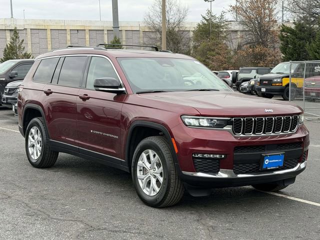 Used 2023 Jeep Grand Cherokee L Limited AWD/4WD image 1