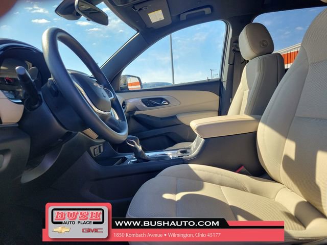 Used 2022 Chevrolet Traverse LS image 14