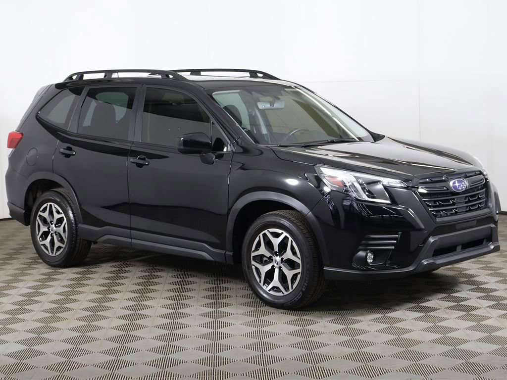 Used 2024 Subaru Forester Premium image 2