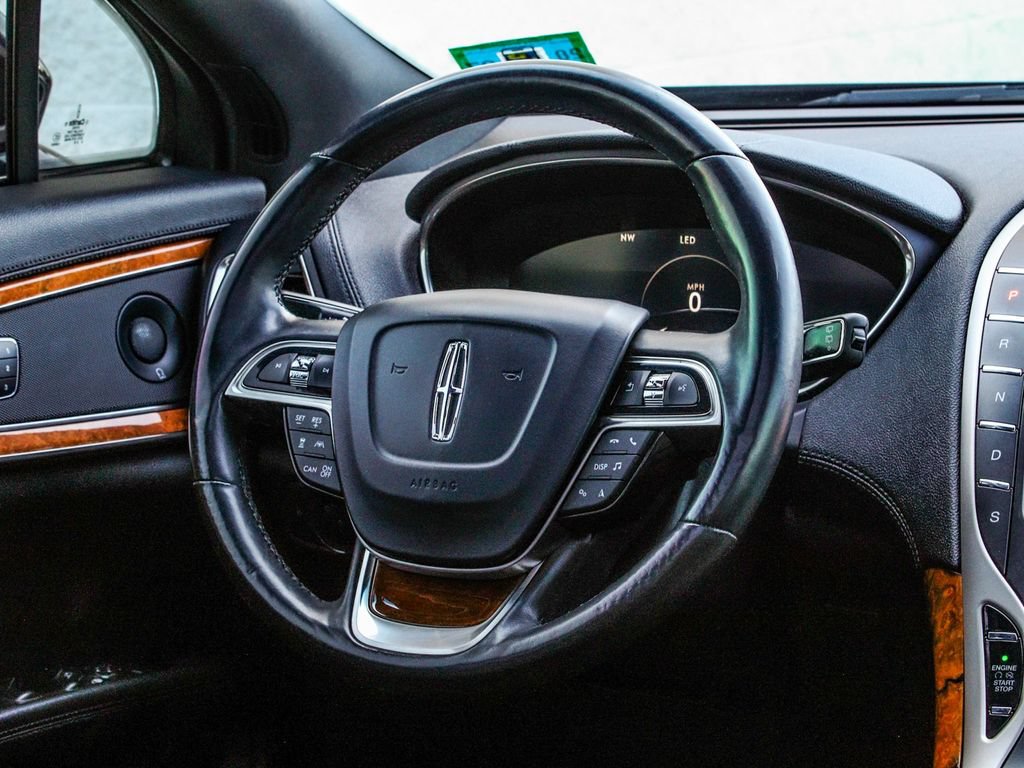 Used 2020 Lincoln Nautilus Reserve AWD/4WD image 27