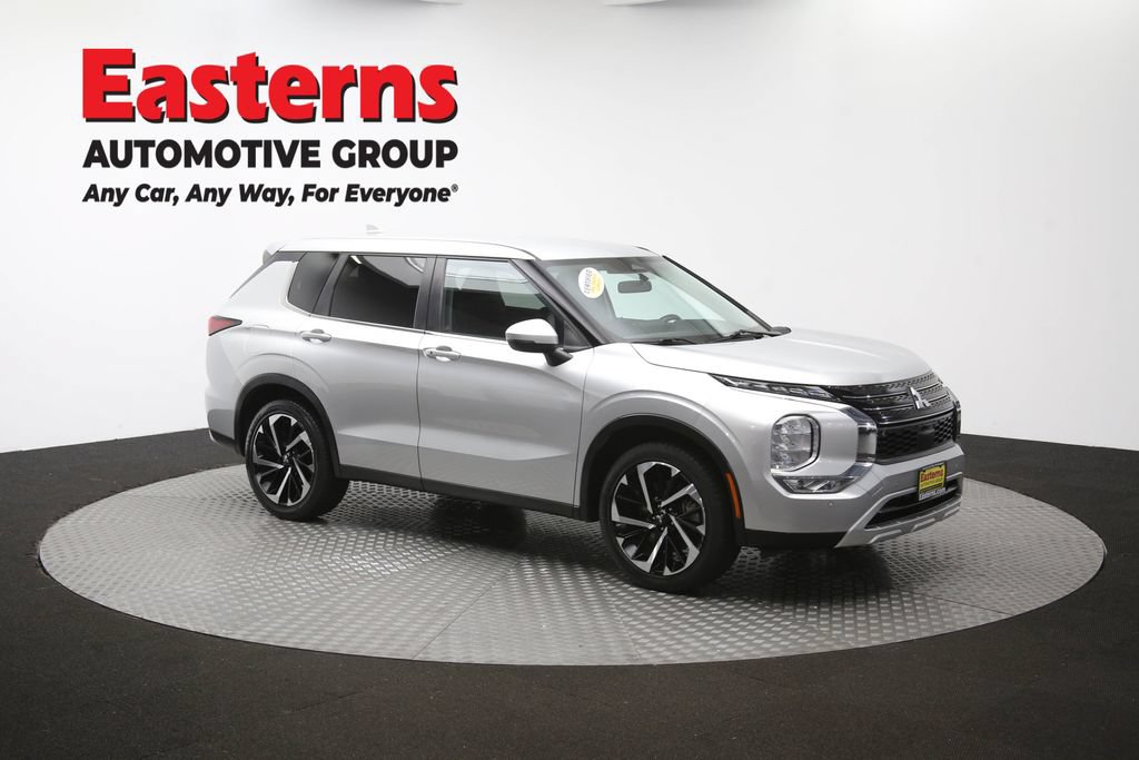 Used 2024 Mitsubishi Outlander SE FWD image 48