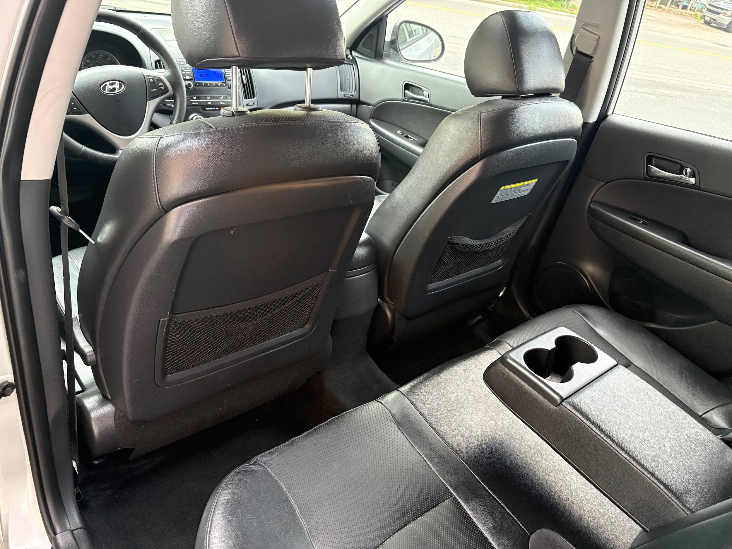 Used 2012 Hyundai Elantra FWD image 14