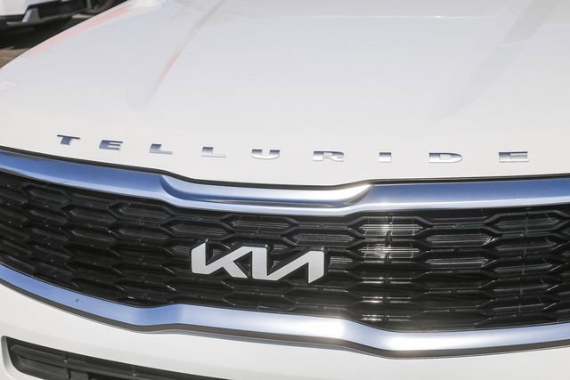 Used 2022 Kia Telluride S image 7