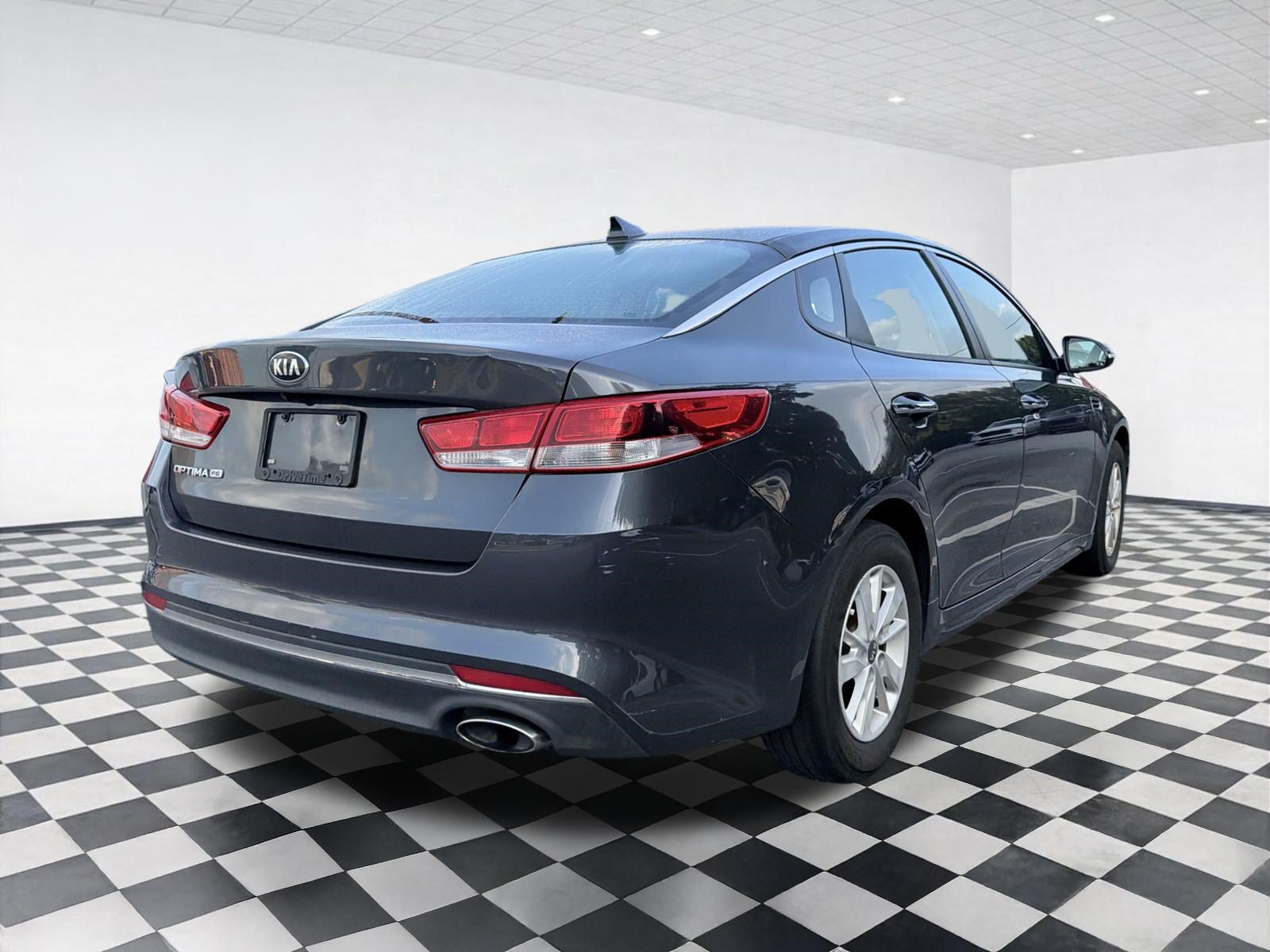 Used 2017 Kia Optima LX FWD image 4
