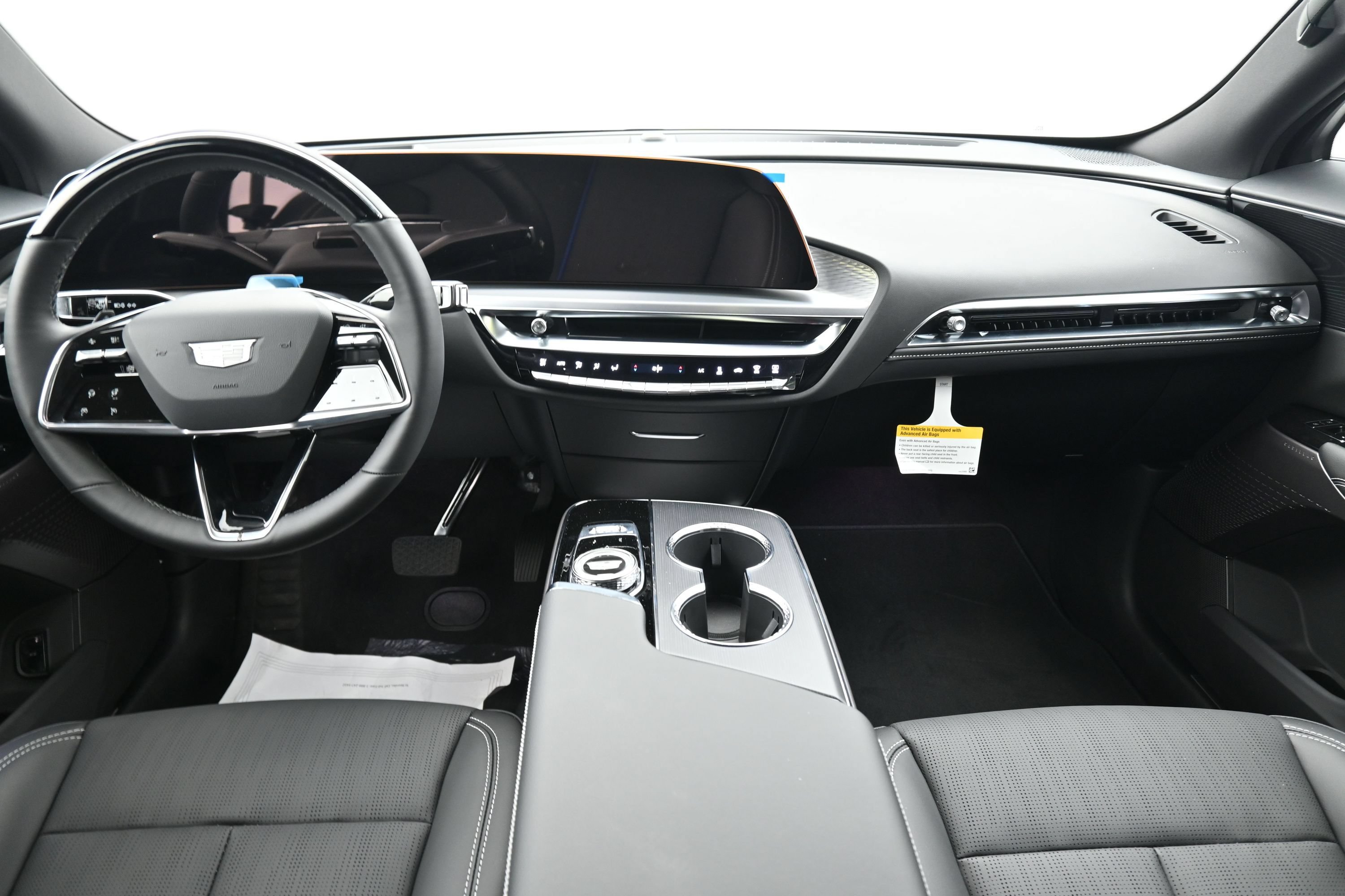 New 2026 Cadillac Lyriq Luxury AWD/4WD image 10