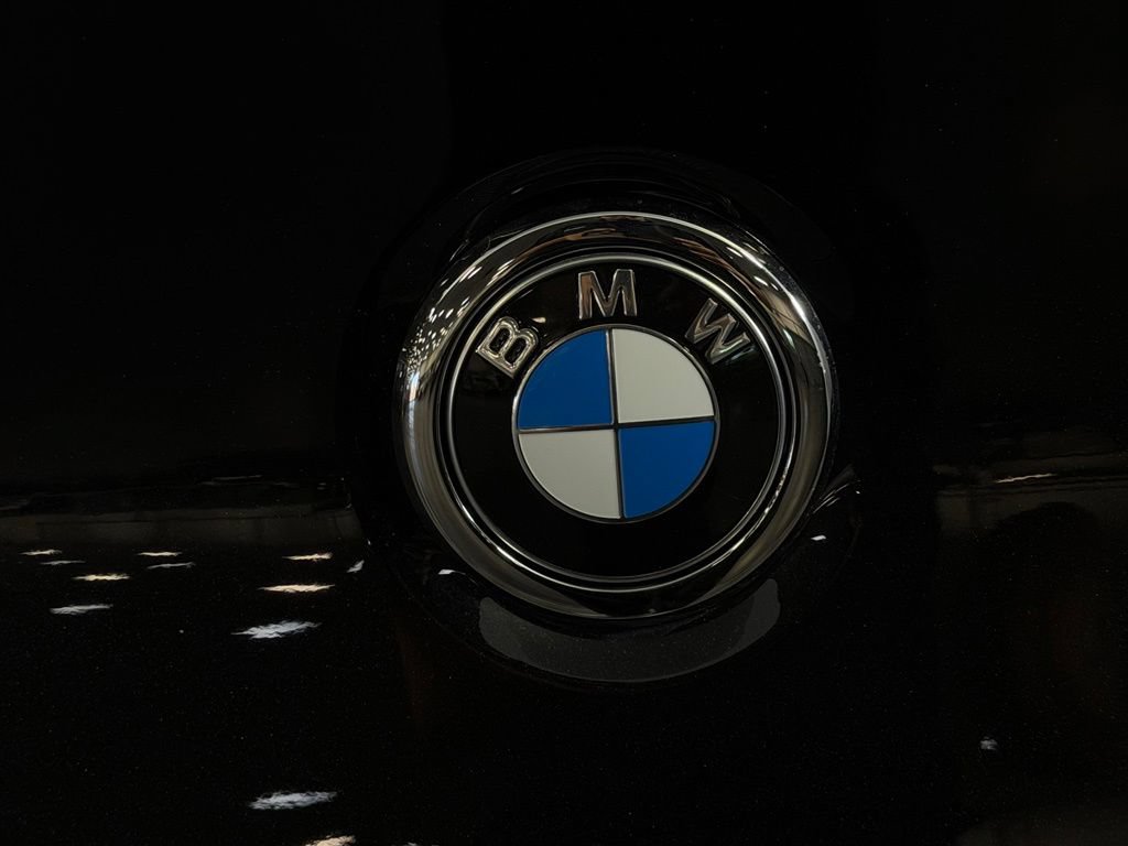 Used 2025 BMW X4 xDrive30i AWD/4WD image 11