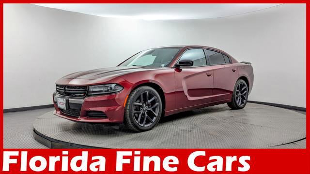 Used 2020 Dodge Charger SXT w/ Blacktop Package RWD image 1
