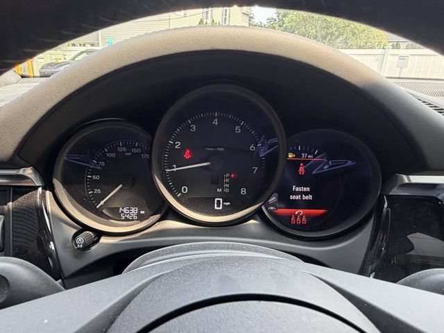 Certified 2024 Porsche Macan AWD/4WD image 30