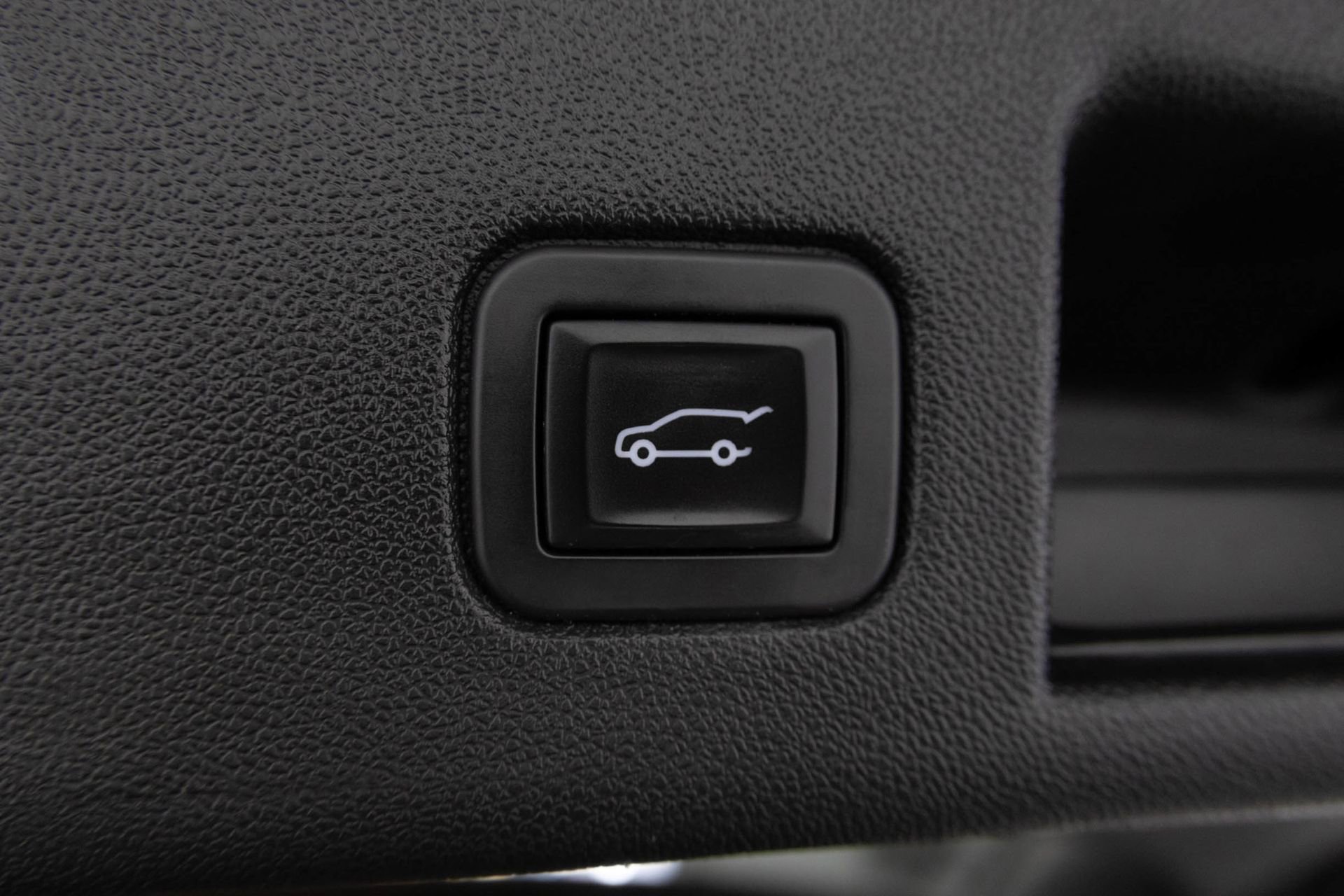 Used 2019 Chevrolet Equinox LT FWD image 38