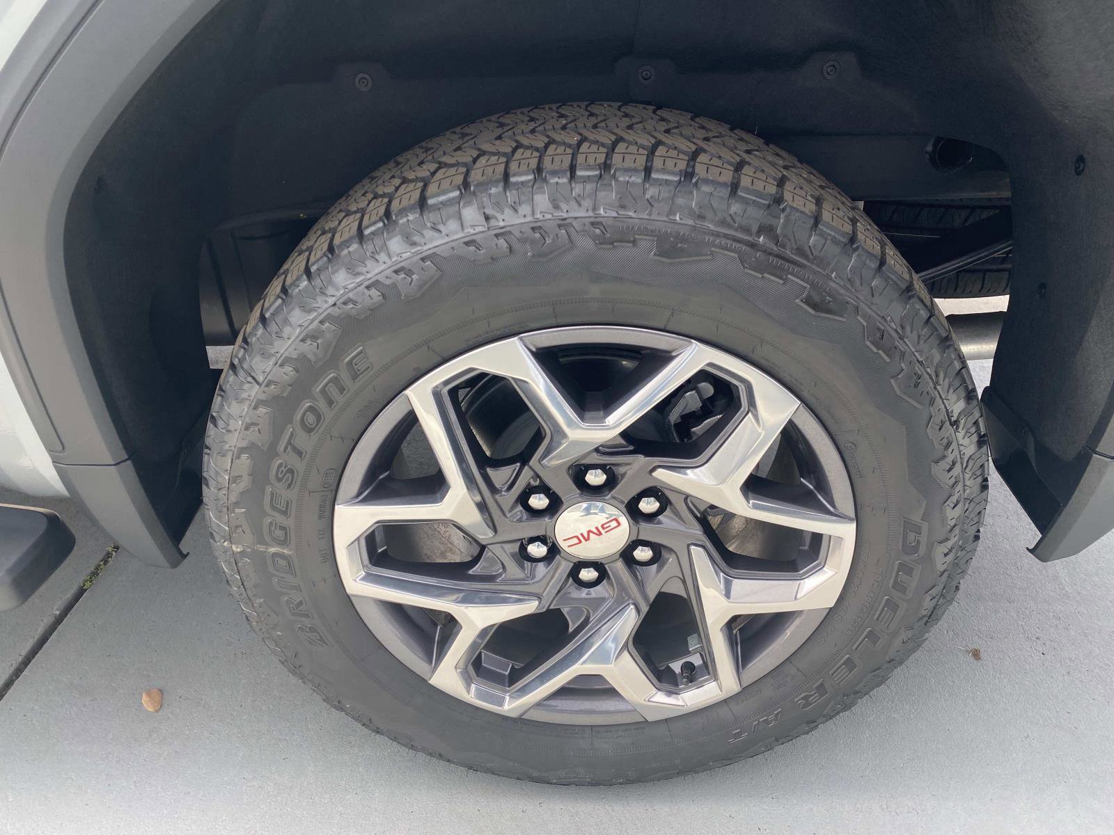 Used 2026 GMC Sierra 1500 SLT w/ SLT Premium Plus Package image 11