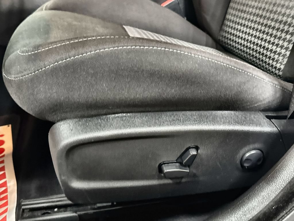 Used 2023 Dodge Charger Scat Pack RWD image 13
