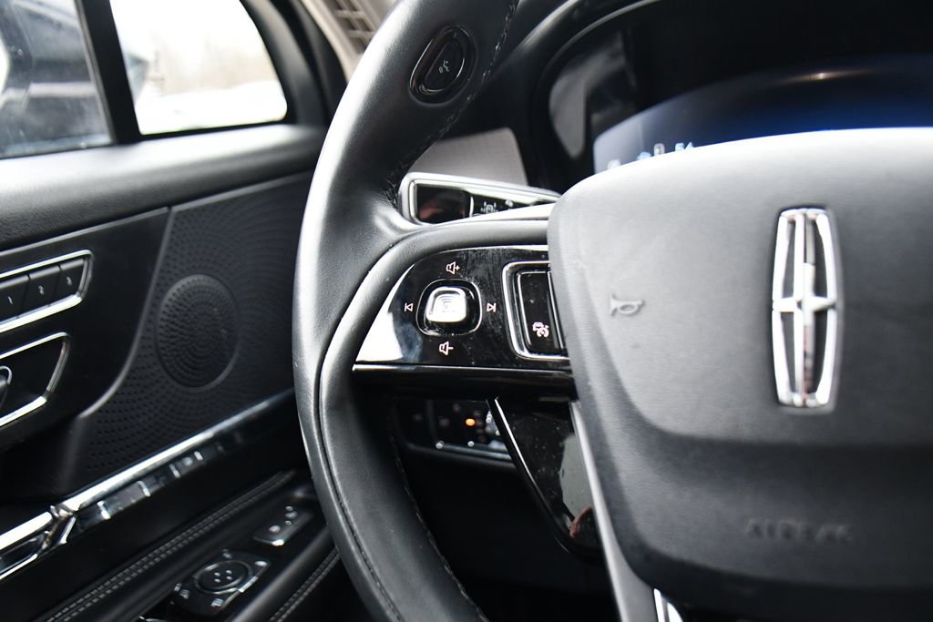 Used 2023 Lincoln Corsair Reserve w/ Equipment Group 201A image 33