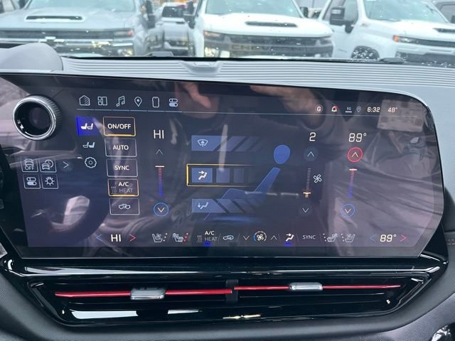 New 2025 Chevrolet Silverado EV RST image 34