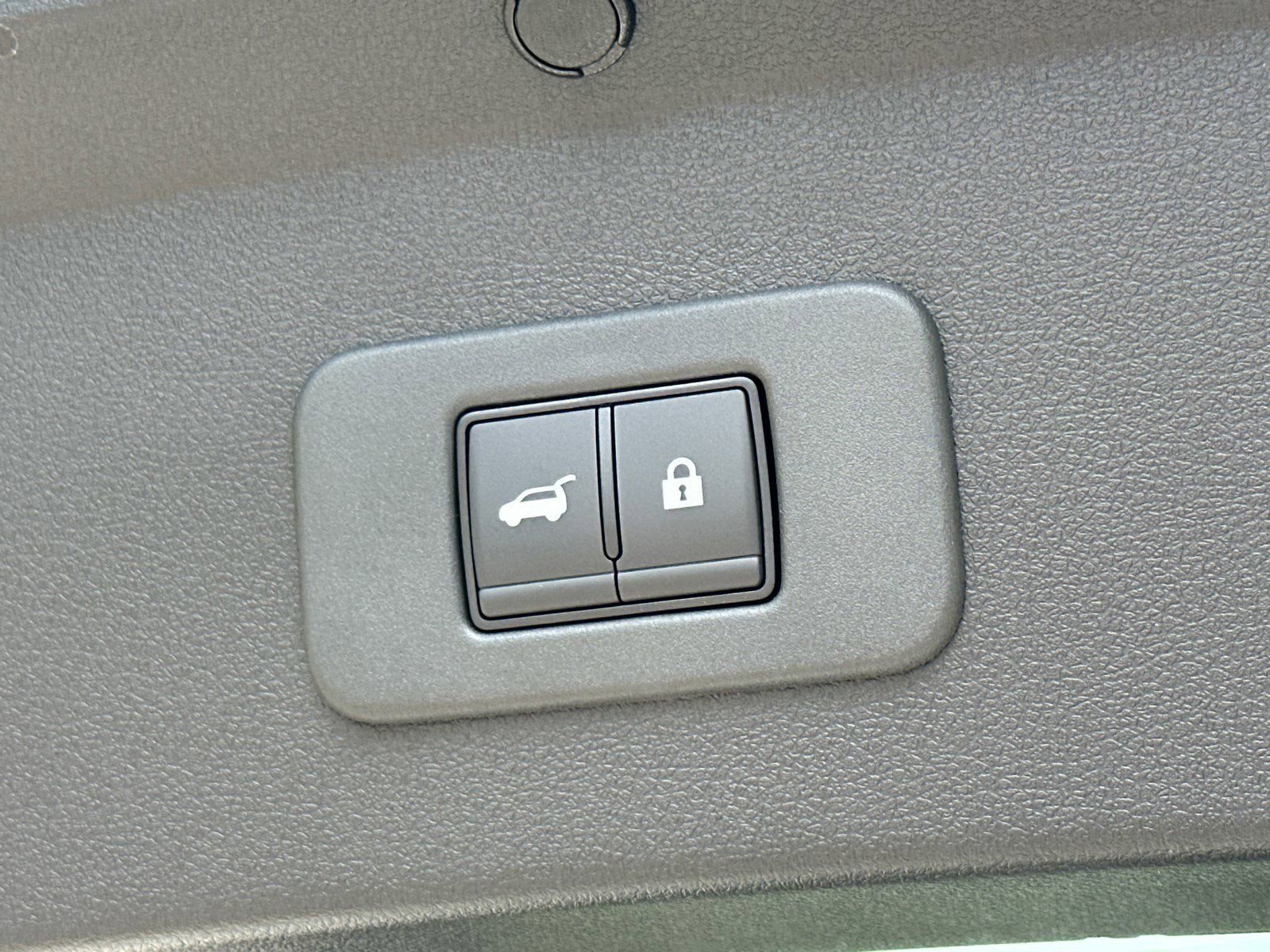 New 2026 Nissan Leaf Platinum+ FWD image 17