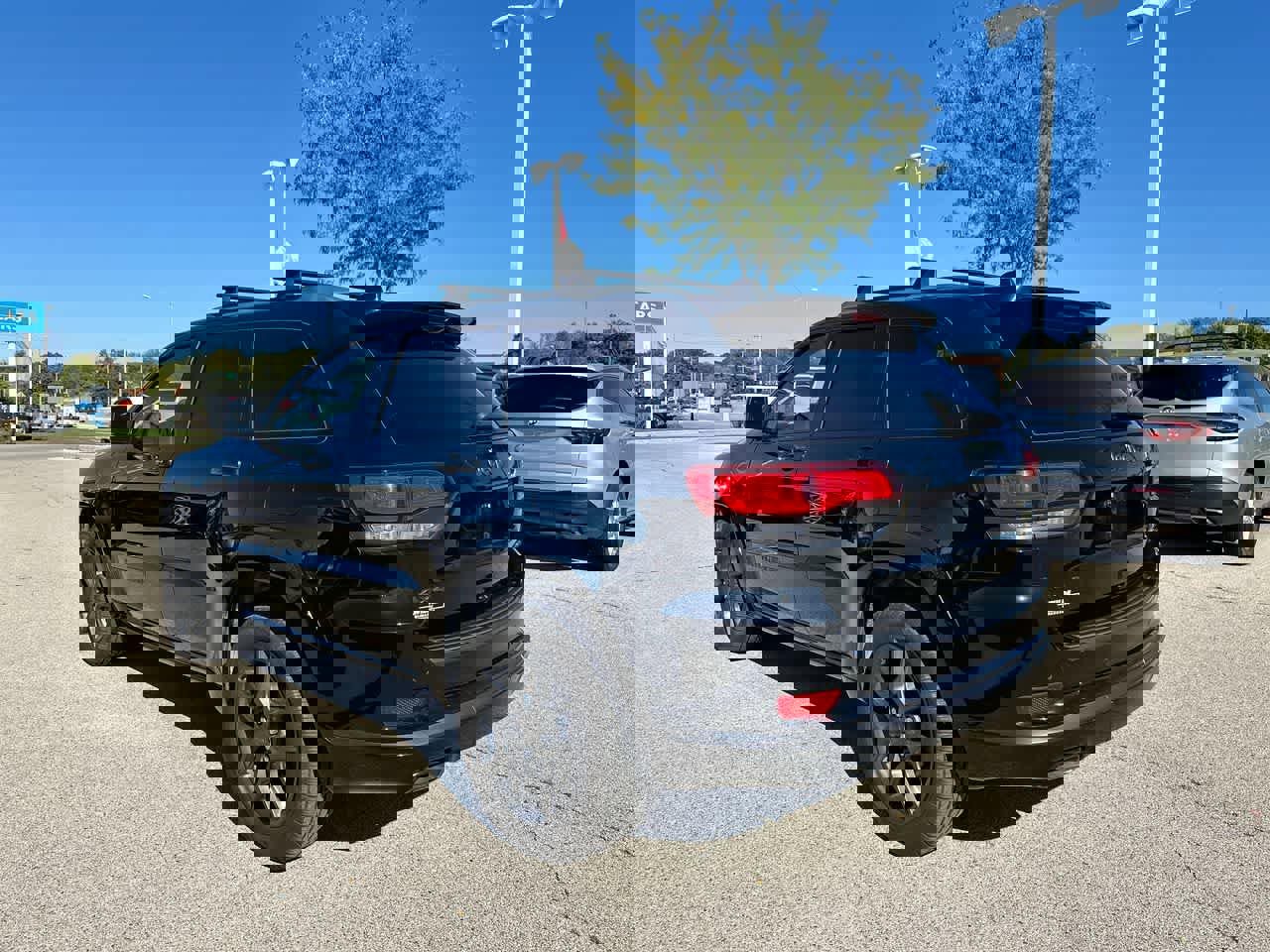 Used 2019 Jeep Grand Cherokee Limited X image 11