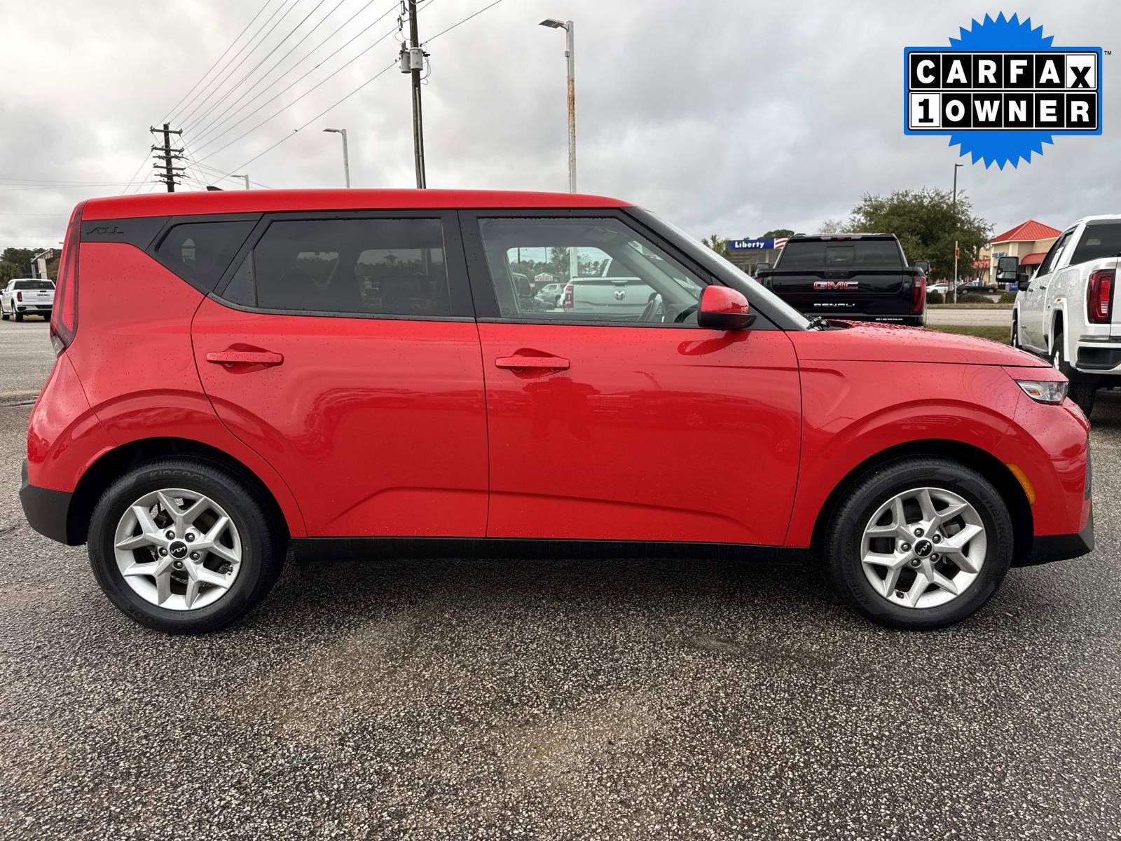 Used 2022 Kia Soul LX w/ Technology Package video 2