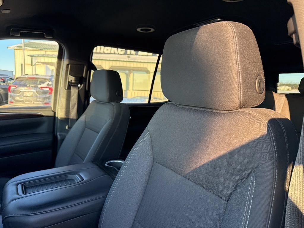 Used 2024 GMC Yukon SLE AWD/4WD image 20