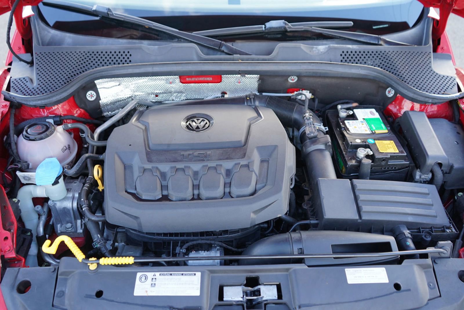 Used 2019 Volkswagen Beetle 2.0T SE image 24