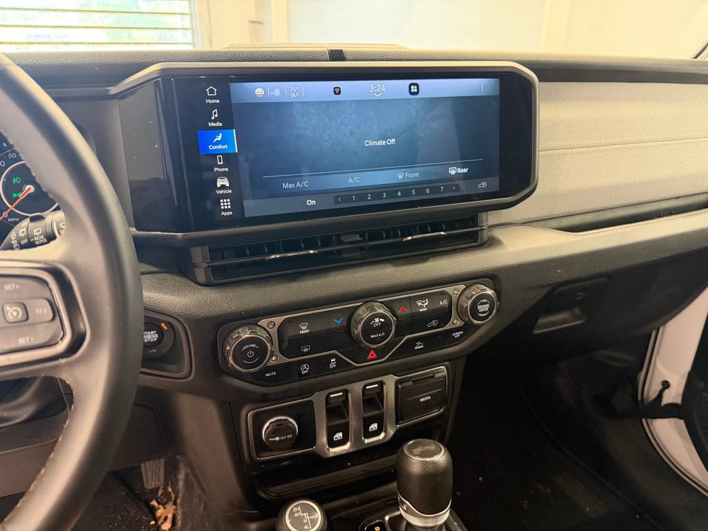 Used 2024 Jeep Wrangler Sport AWD/4WD image 19