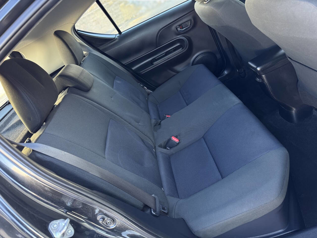 Used 2016 Toyota Prius C Two image 10