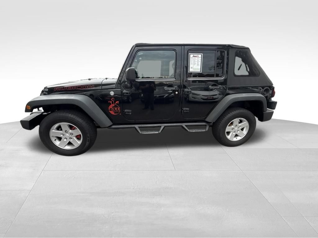 Used 2014 Jeep Wrangler Unlimited Rubicon w/ Connectivity Group AWD/4WD image 2