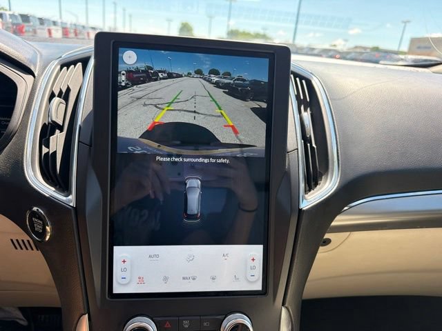 Used 2022 Ford Edge Titanium w/ Equipment Group 301A AWD/4WD image 35