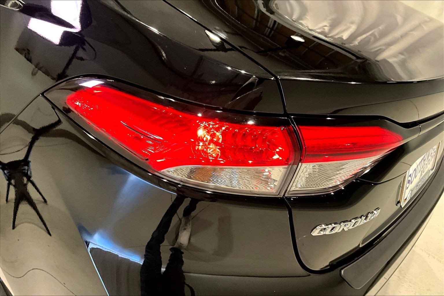 Used 2023 Toyota Corolla LE image 22