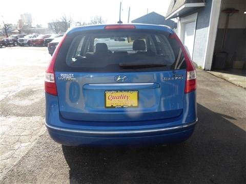 Used 2010 Hyundai Elantra GLS image 7