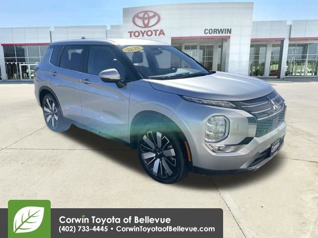 Used 2025 Mitsubishi Outlander SE 360° Tour