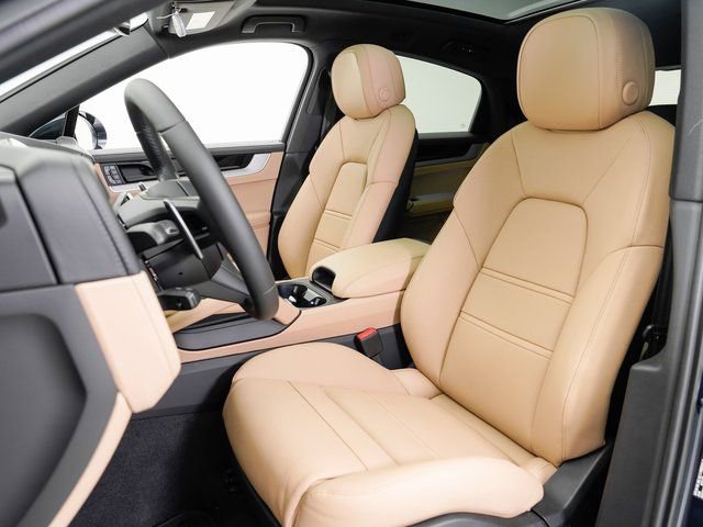 New 2026 Porsche Cayenne Coupe image 5