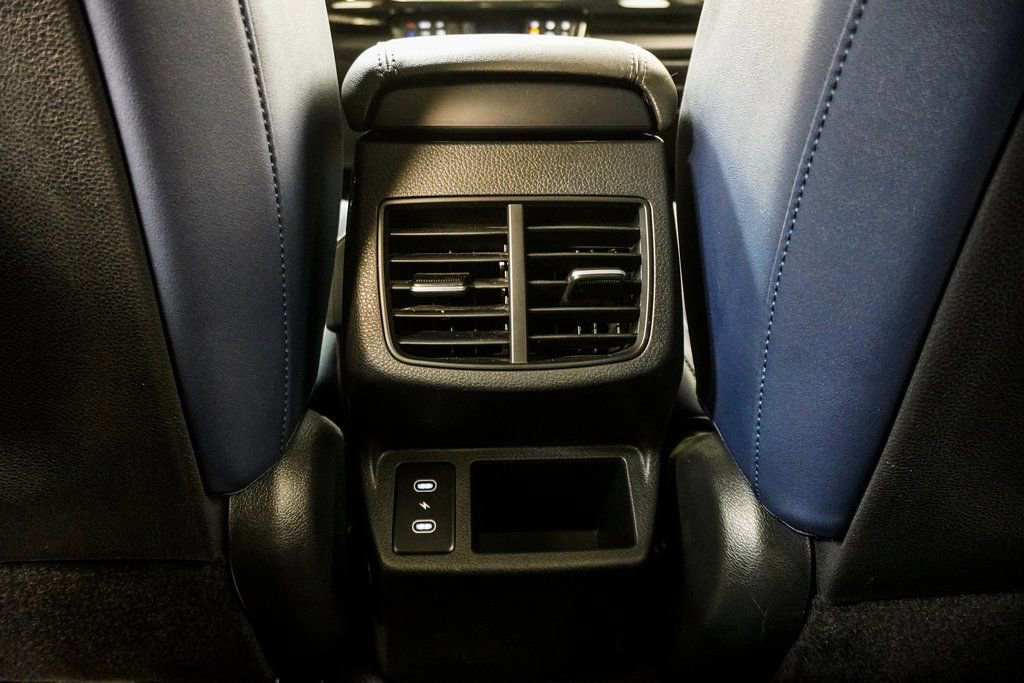 Used 2025 Kia Seltos S image 9