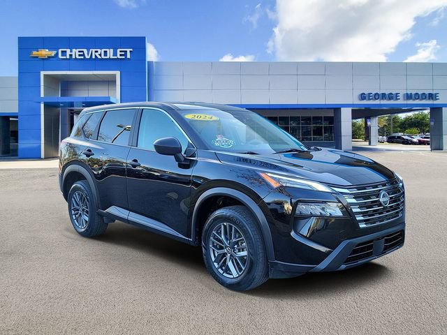 Used 2024 Nissan Rogue S image 1